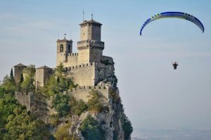 I tesori di San Marino: Scopri i migliori monumenti e statue della Città di San Marino